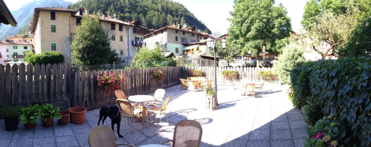 Albergo Garni Cavento Пинцоло Экстерьер фото