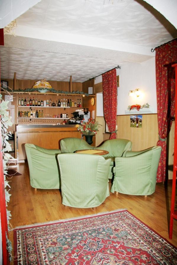 Albergo Garni Cavento Пинцоло Экстерьер фото