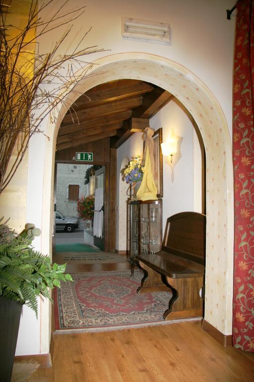 Albergo Garni Cavento Пинцоло Экстерьер фото