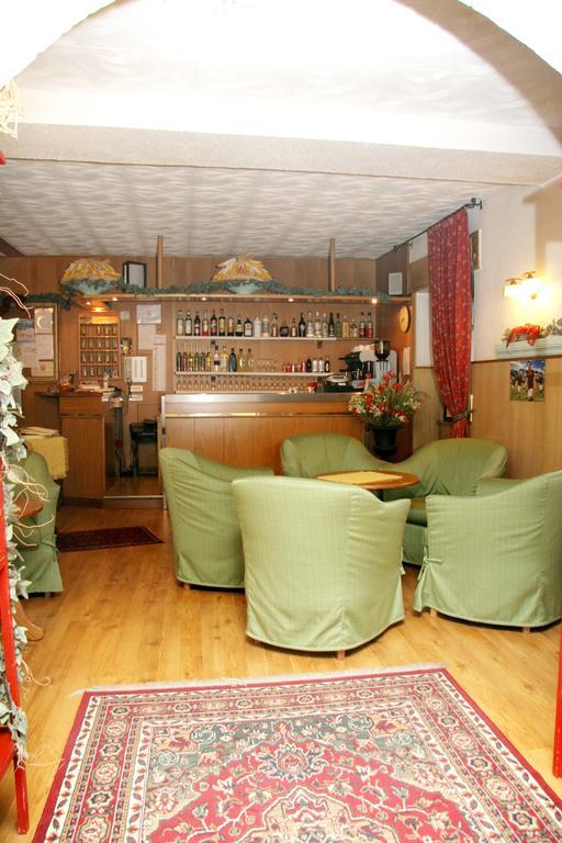 Albergo Garni Cavento Пинцоло Экстерьер фото