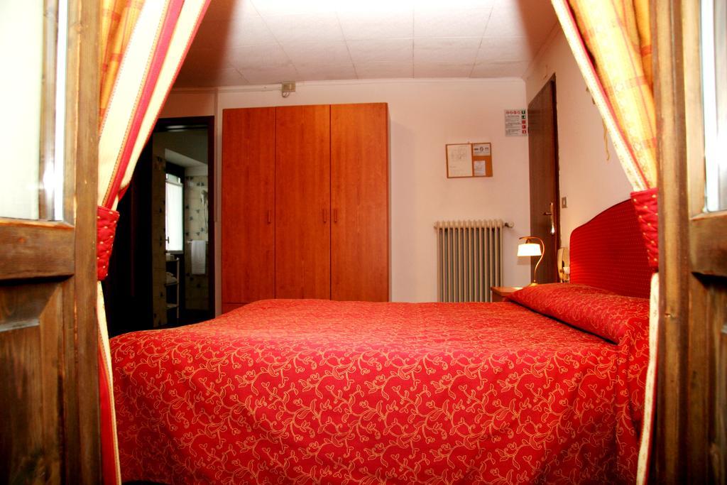 Albergo Garni Cavento Пинцоло Экстерьер фото